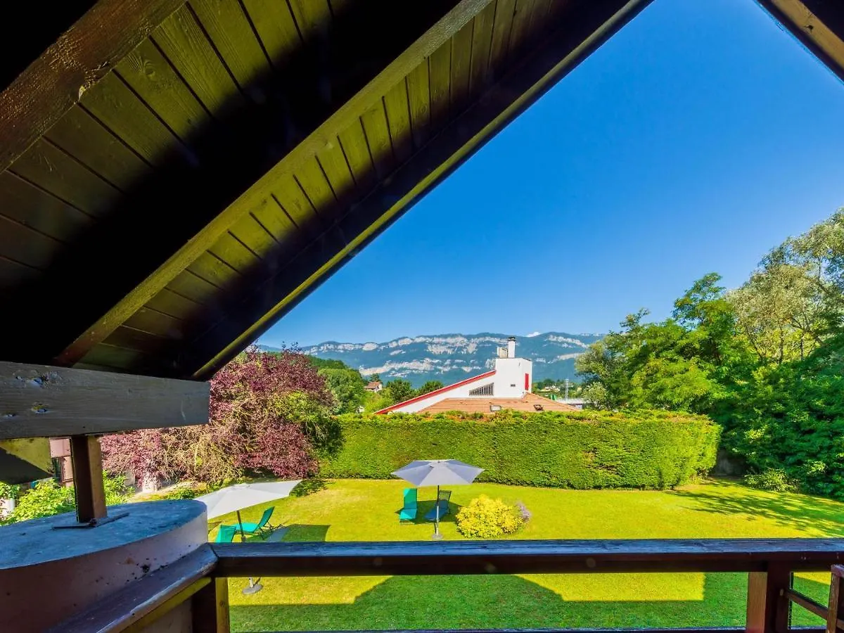 ** Hotel Noemys Viviers-Du-Lac France