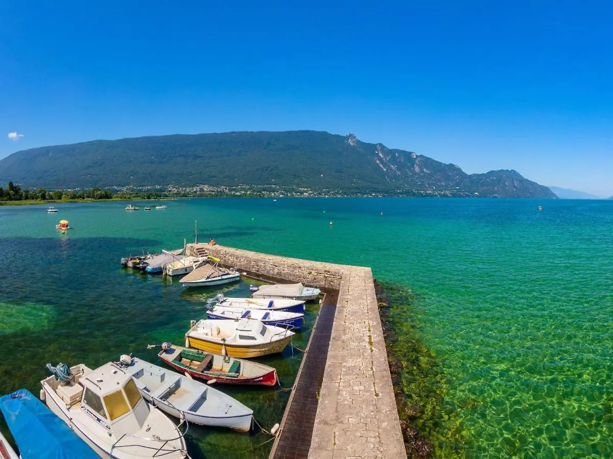 Noemys Viviers-Du-Lac Frankrig