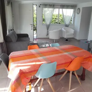 Au Domaine De Léa Appartamento Hyères