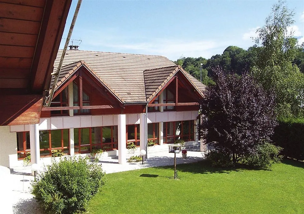 Hotel Noemys Viviers-du-lac 2*,  France