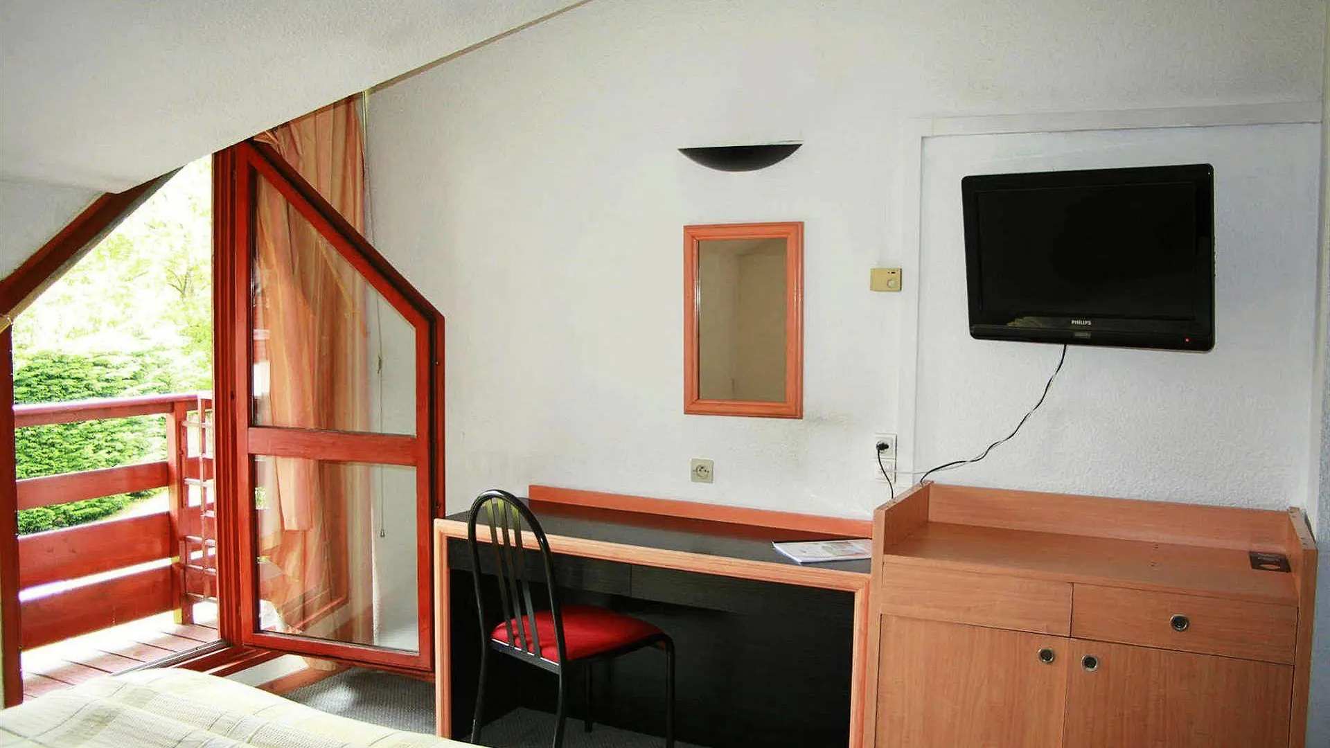 Hotel Noemys Viviers-du-lac France